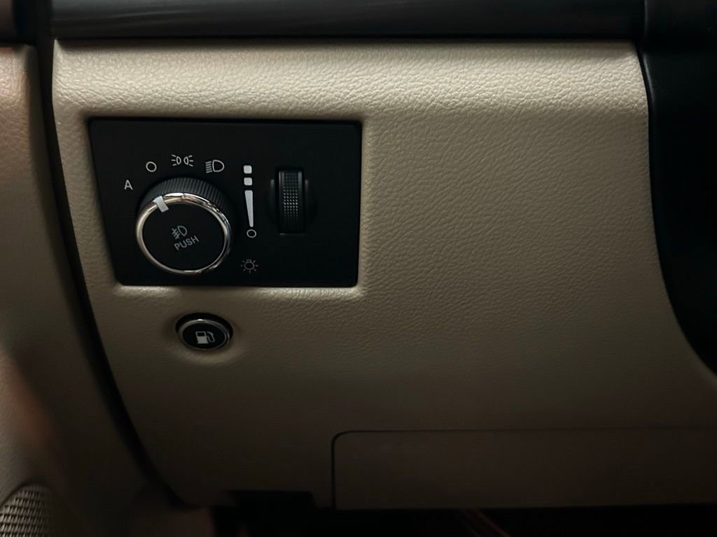 Certified 2022 Jeep Grand Cherokee Laredo E image 23