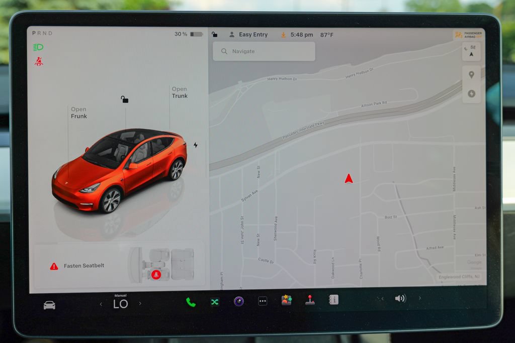 Used 2023 Tesla Model Y Long Range AWD/4WD image 48