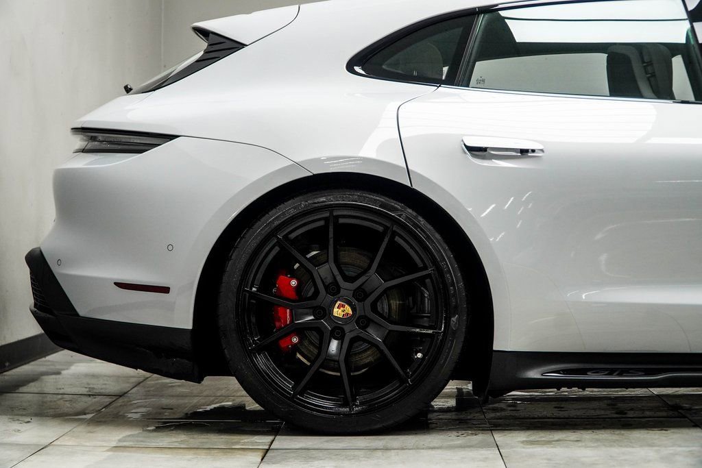 Used 2023 Porsche Taycan GTS w/ Premium Package AWD/4WD image 9