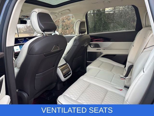 Certified 2024 Lincoln Nautilus Black Label image 14