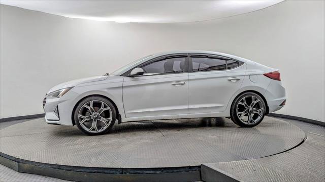 Used 2019 Hyundai Elantra SE FWD image 3