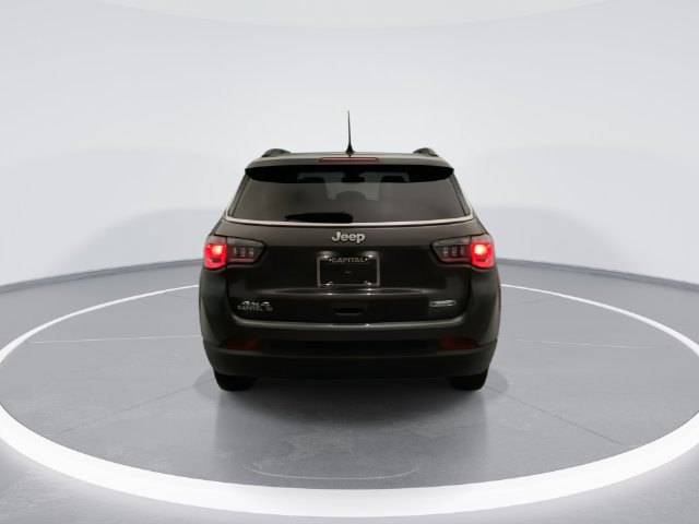 Used 2022 Jeep Compass Latitude AWD/4WD image 5