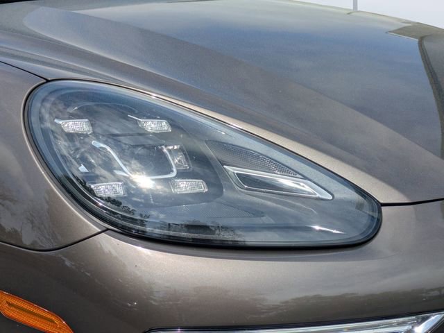 Used 2016 Porsche Cayenne image 9