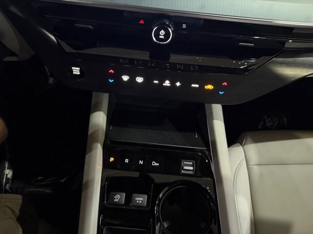 Certified 2025 Nissan Murano SL w/ Cargo Package AWD/4WD image 19