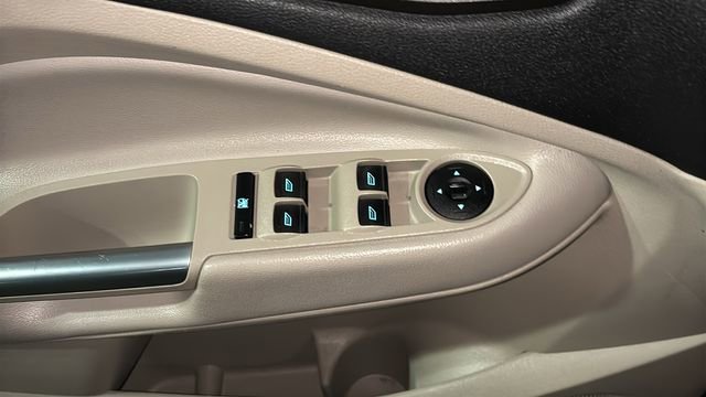 Used 2018 Ford Escape SEL image 10