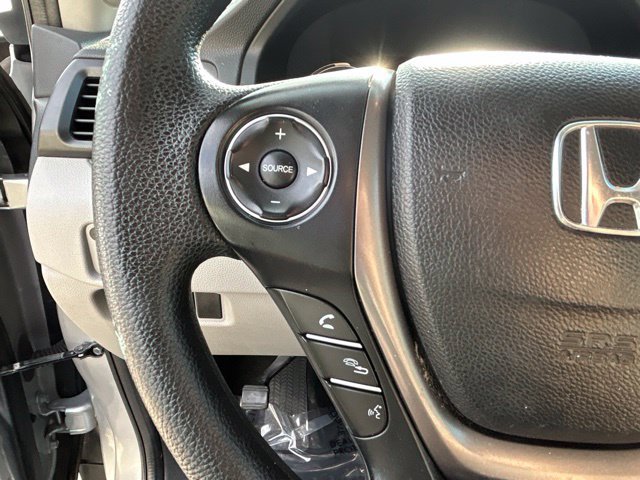 Used 2017 Honda Pilot LX image 28
