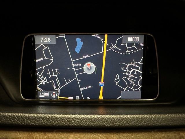 Used 2014 Mercedes-Benz E 250 BlueTEC 4MATIC Sedan image 16