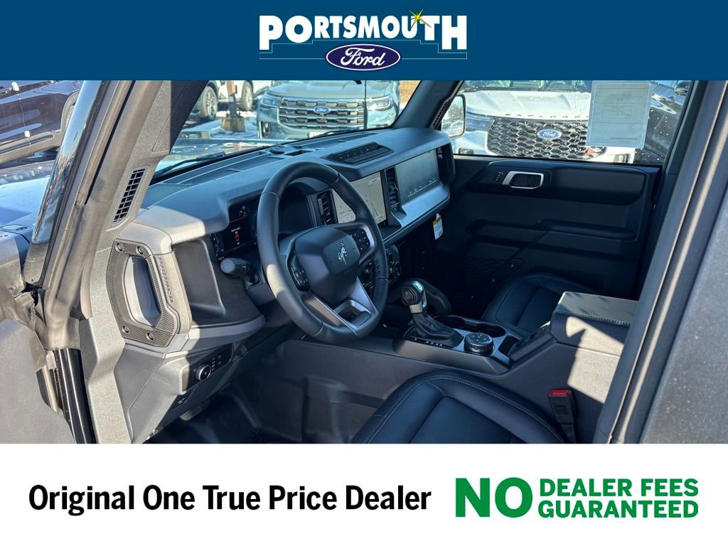 New 2025 Ford Bronco Badlands image 3