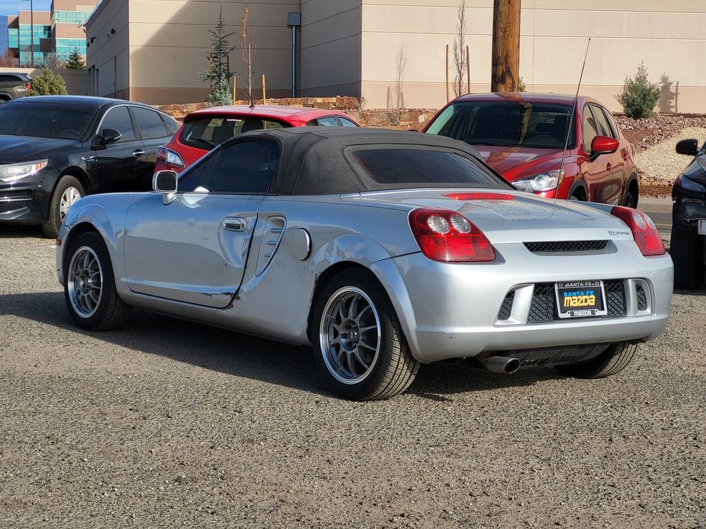 Used 2005 Toyota MR2 image 7