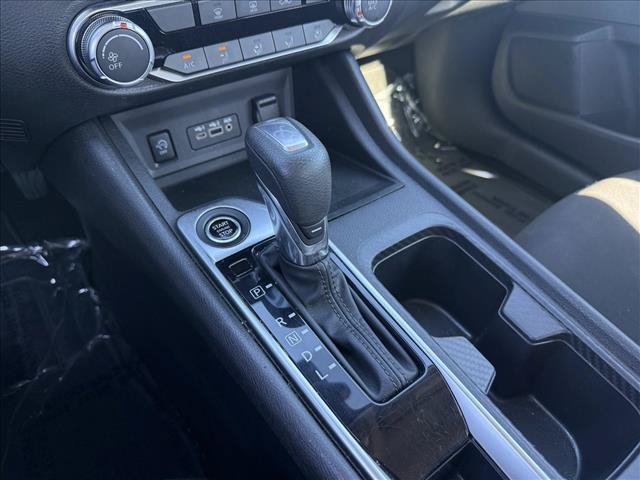 Used 2024 Nissan Sentra SV FWD image 17
