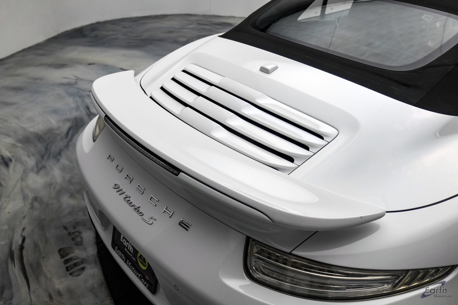 Used 2016 Porsche 911 Turbo S AWD/4WD image 16