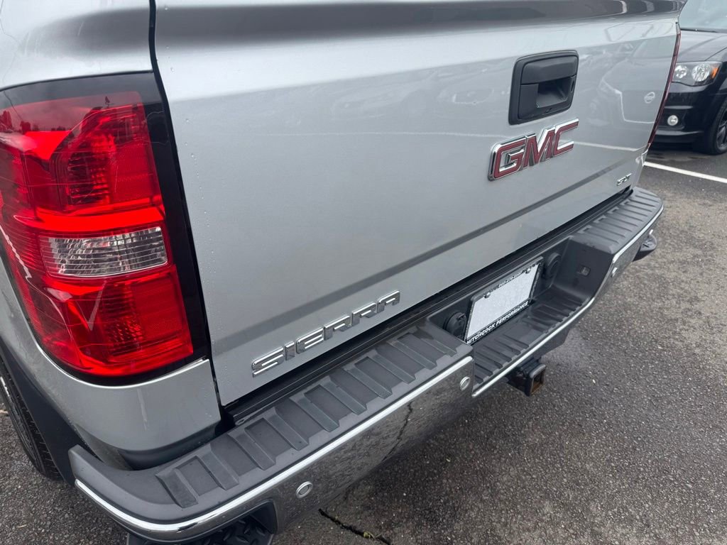 Used 2015 GMC Sierra 1500 SLT w/ SLT Crew Cab Value Package AWD/4WD image 14