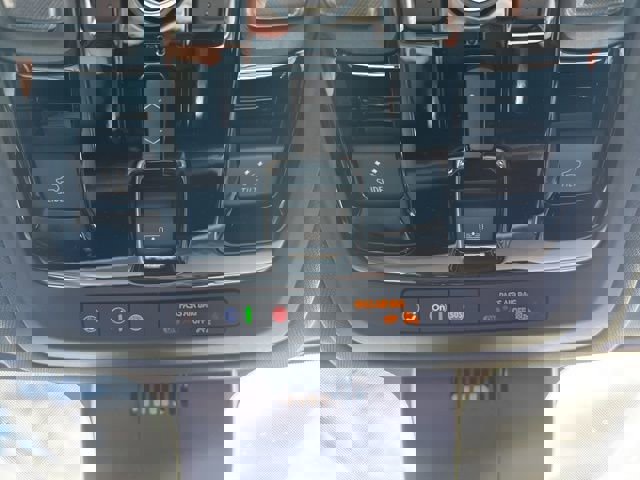 New 2026 Chevrolet Suburban High Country image 42