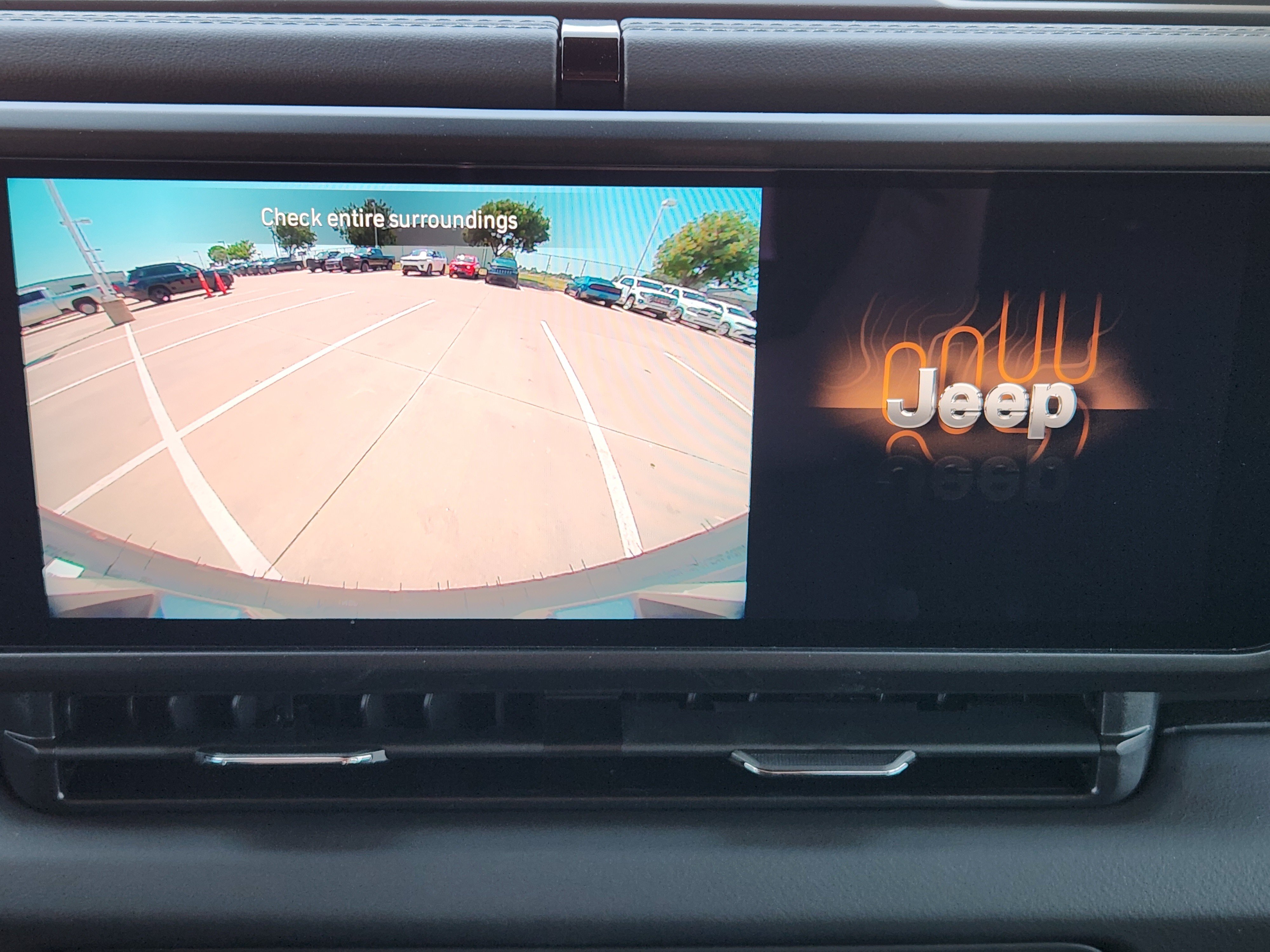 New 2026 Jeep Wrangler Unlimited Sahara AWD/4WD image 15