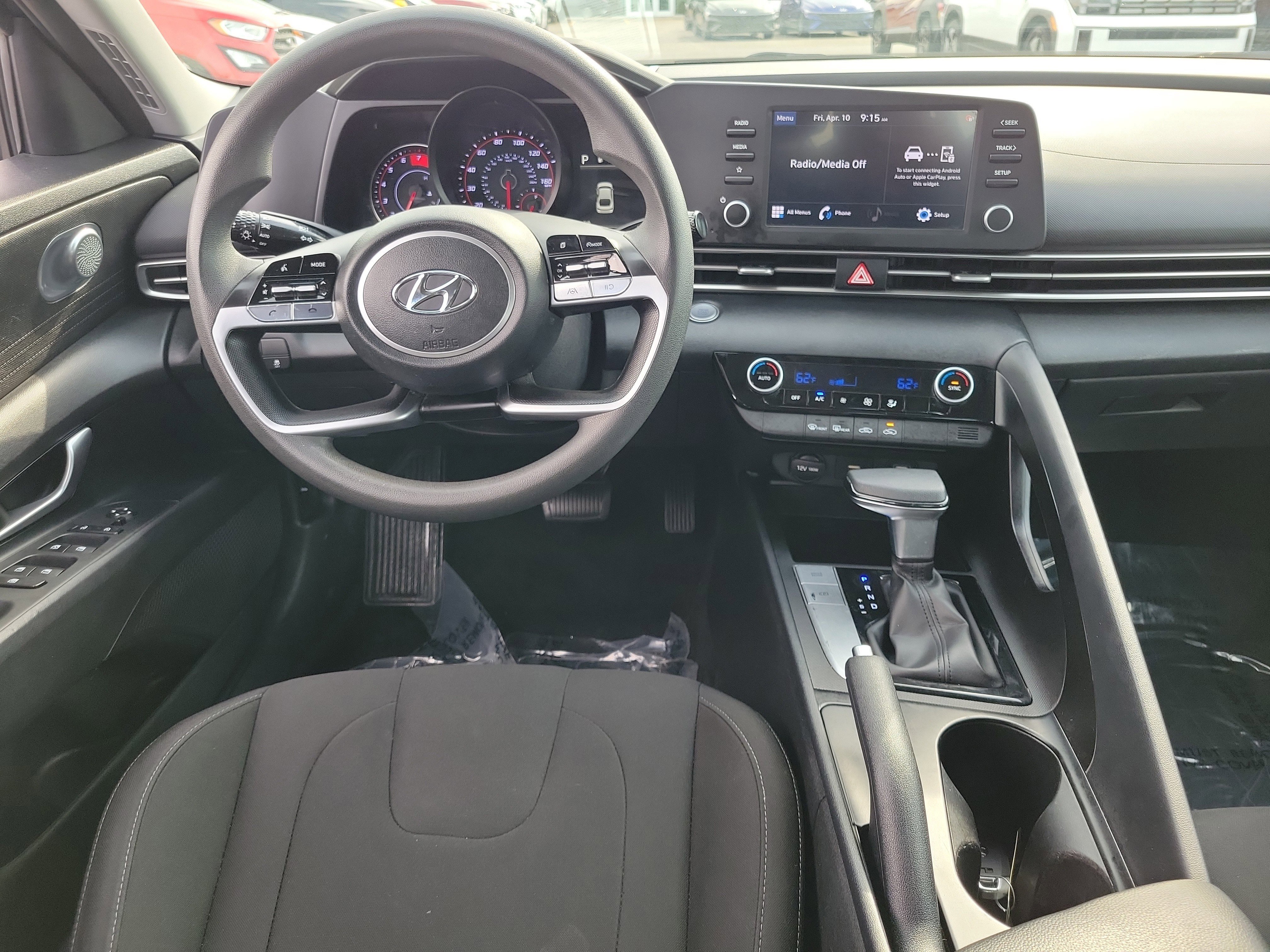 Used 2023 Hyundai Elantra SEL FWD image 10