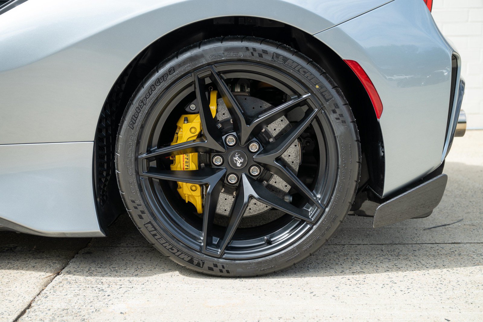 Used 2020 Ferrari 488 Pista Spider RWD image 21