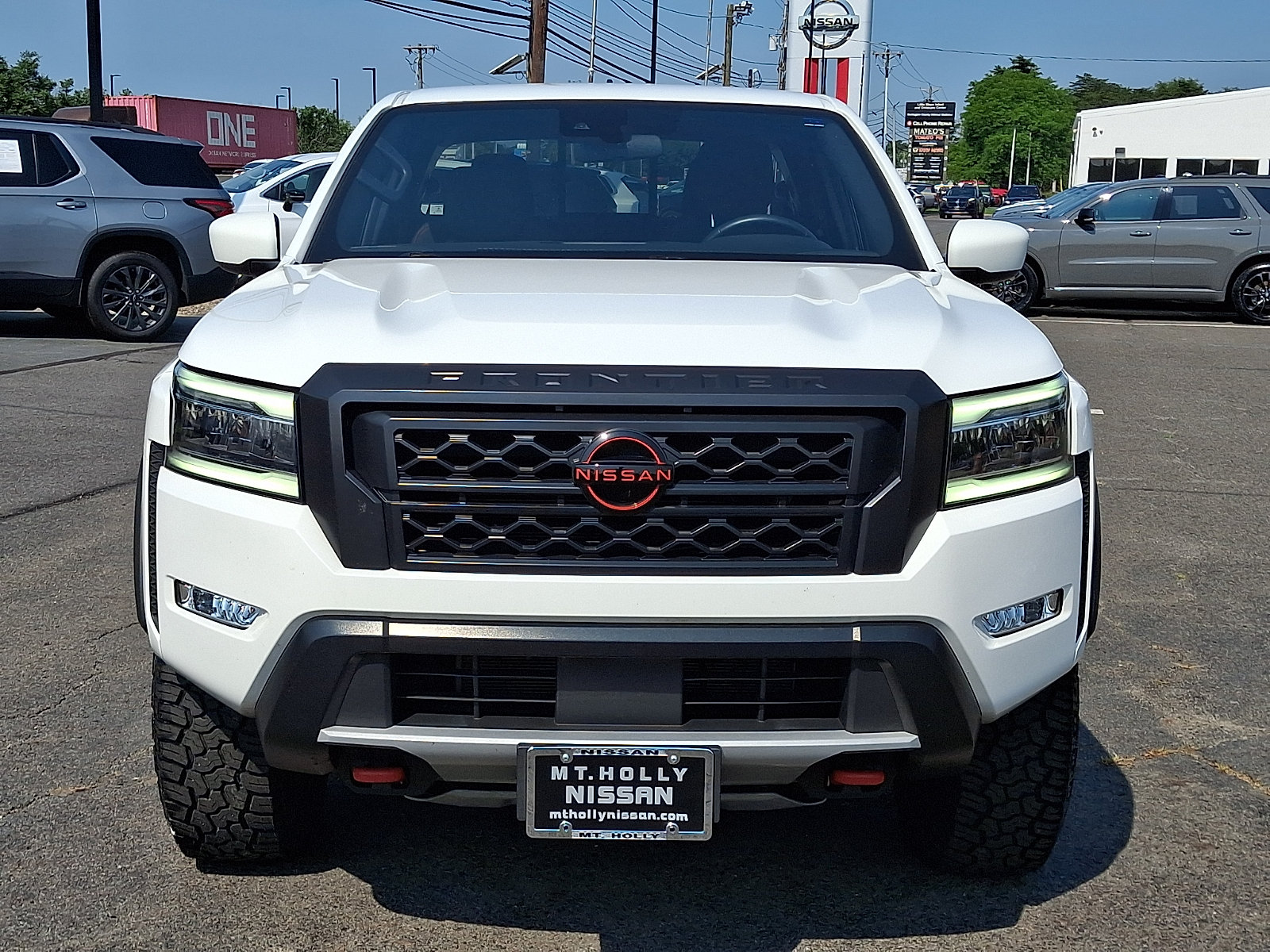 Certified 2023 Nissan Frontier PRO-4X w/ Technology Package AWD/4WD image 2