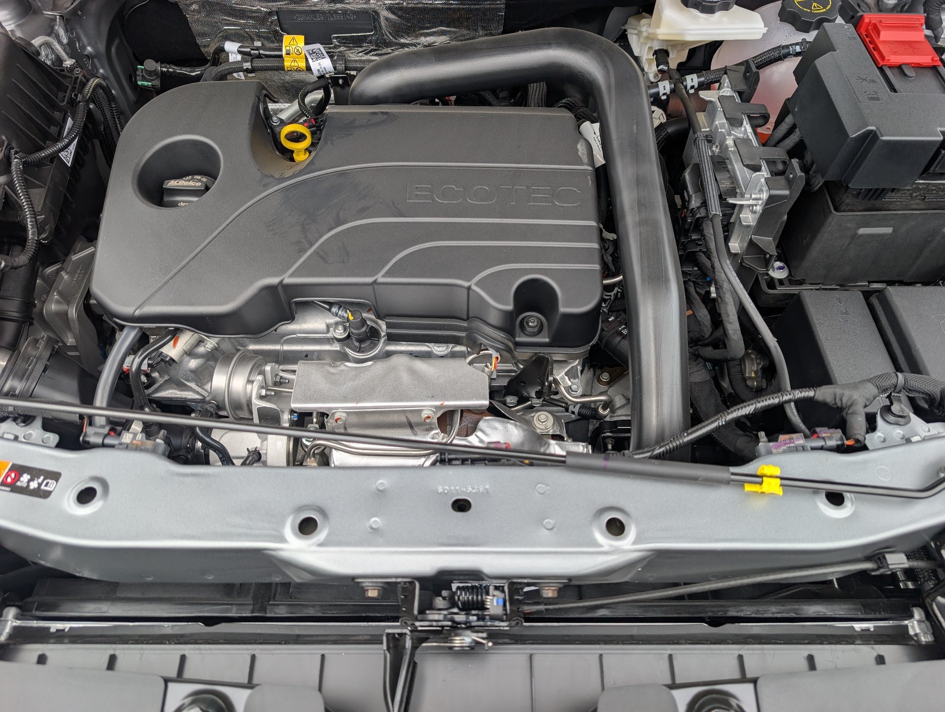 New 2027 Chevrolet Equinox RS FWD image 4
