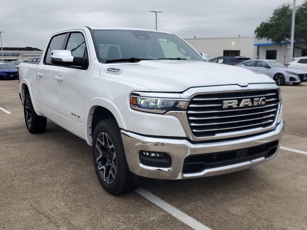 Used 2026 RAM 1500 Laramie AWD/4WD image 3