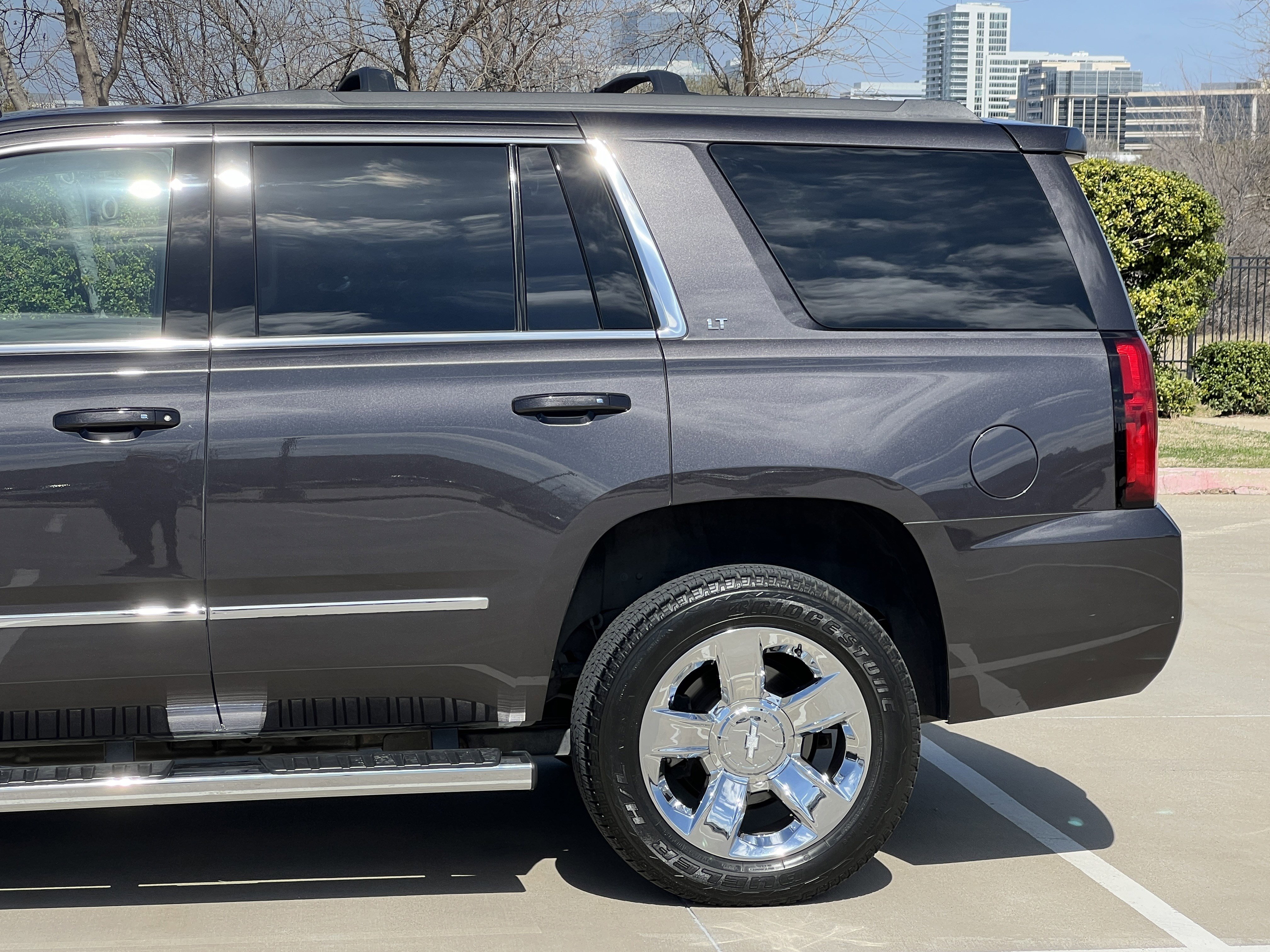 Used 2017 Chevrolet Tahoe LT w/ LT Signature Package image 6