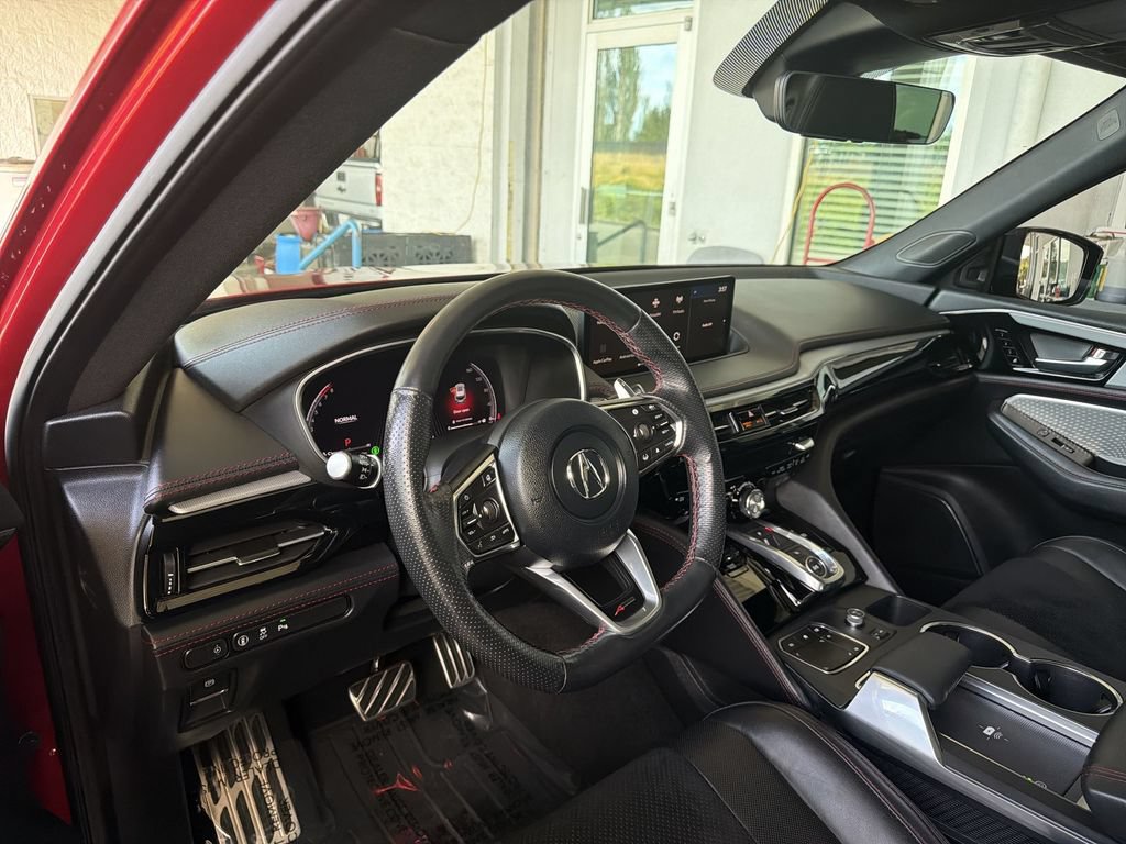 Used 2022 Acura MDX A-Spec AWD/4WD image 11