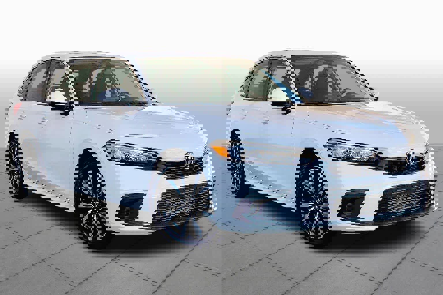 Used 2024 Honda Civic EX image 3