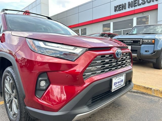 Used 2024 Toyota RAV4 Limited w/ Advanced Technology Package AWD/4WD image 4