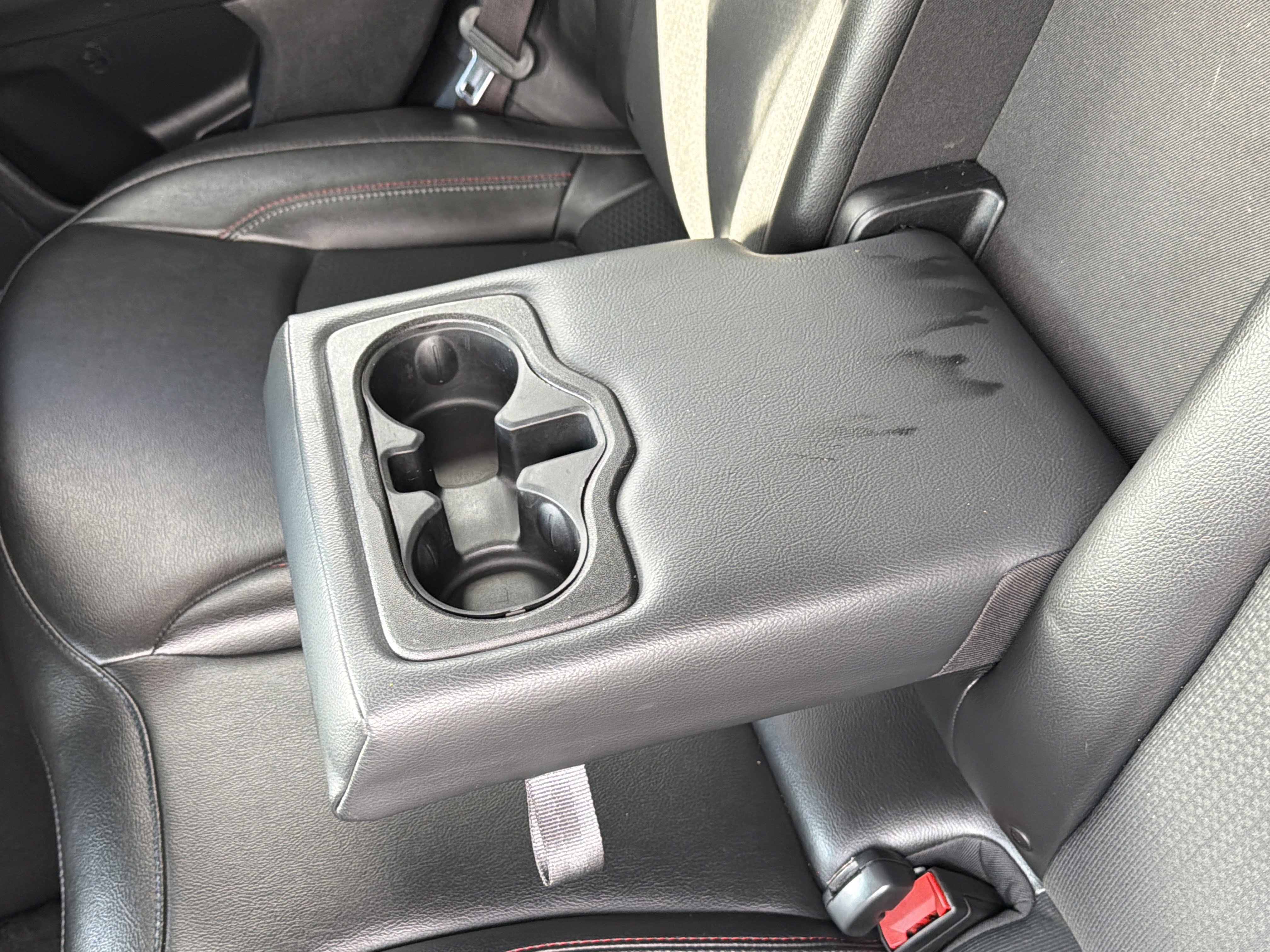 Used 2022 Jeep Compass Trailhawk w/ Trailhawk Convenience Group AWD/4WD image 14