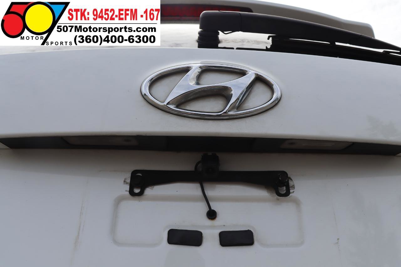 Used 2016 Hyundai Santa Fe Sport image 16