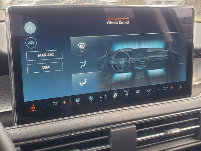 Certified 2024 Lincoln Corsair AWD w/ Equipment Group 101A image 20