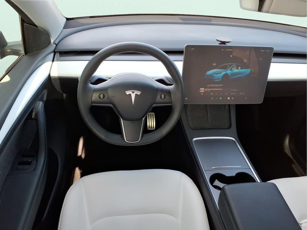 Used 2022 Tesla Model Y Performance image 14
