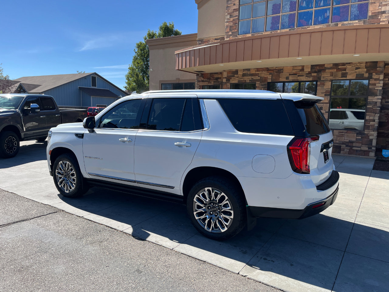 Used 2024 GMC Yukon Denali Ultimate image 34