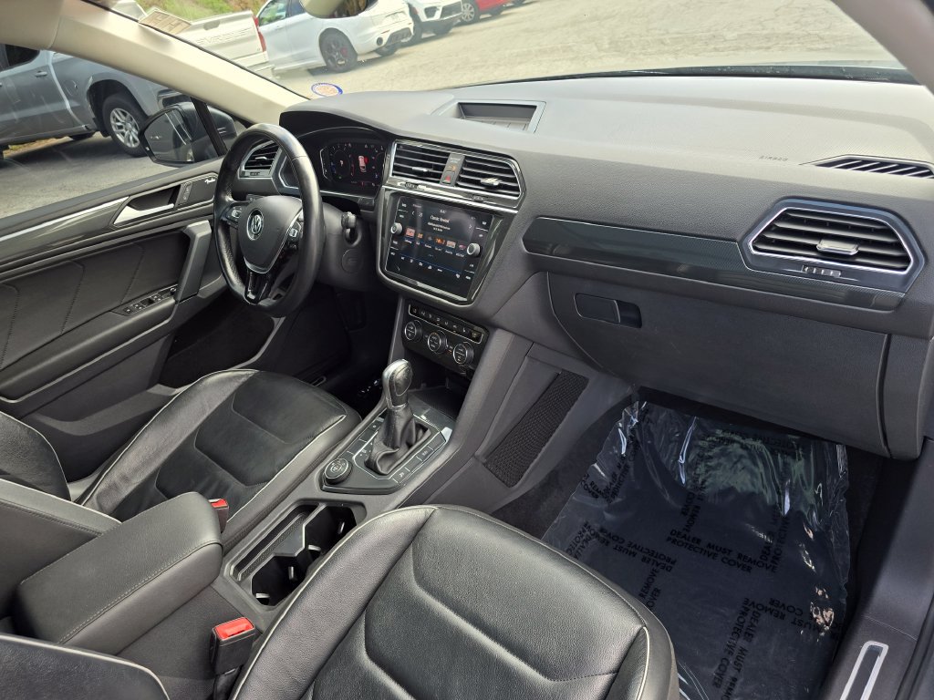Used 2019 Volkswagen Tiguan SEL Premium AWD/4WD image 30