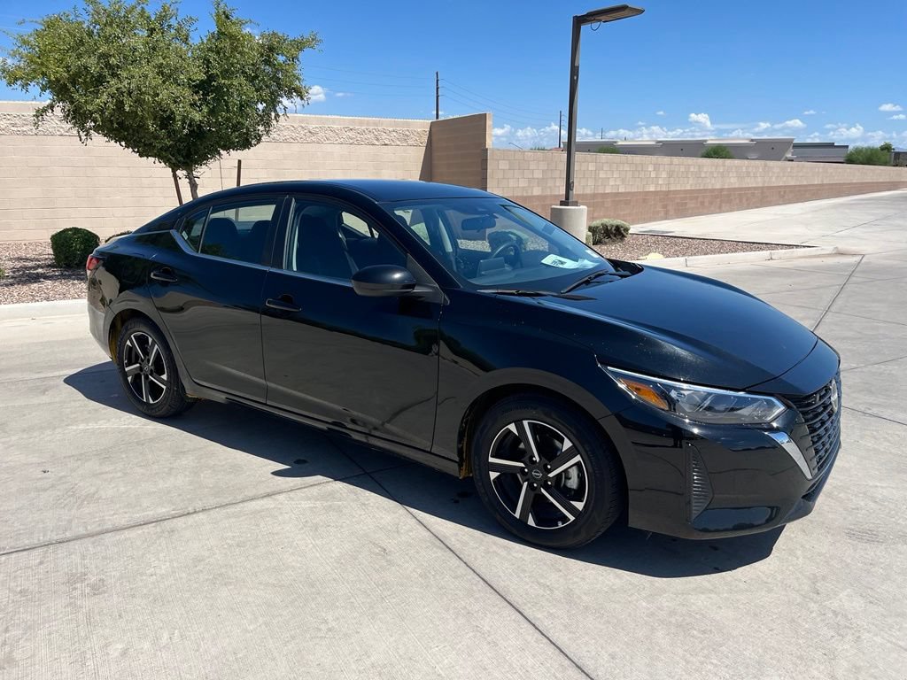 Used 2025 Nissan Sentra SV FWD image 5
