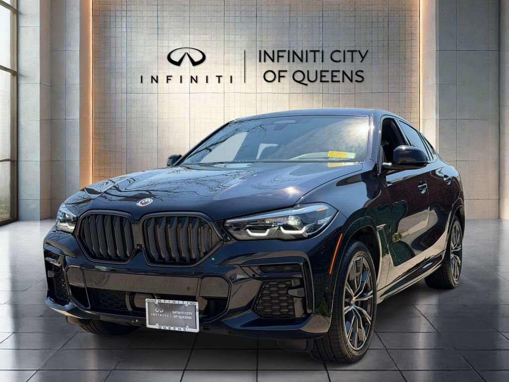Used 2023 BMW X6 M50i AWD/4WD image 3