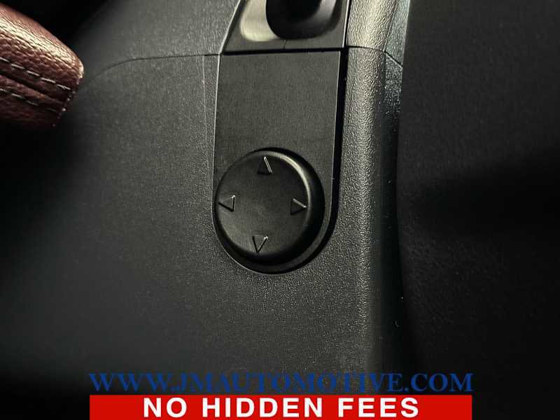 Used 2023 Ford Expedition Limited image 47