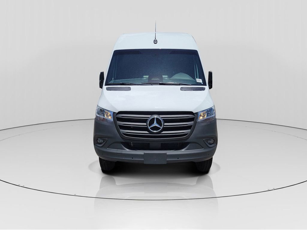 New 2025 Mercedes-Benz Sprinter 4500 image 2
