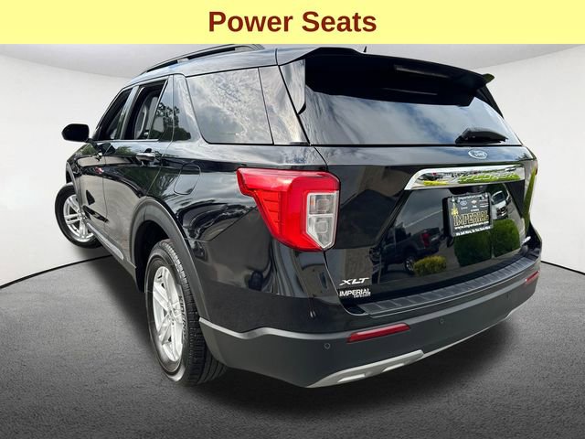Used 2023 Ford Explorer XLT w/ Equipment Group 202A image 10