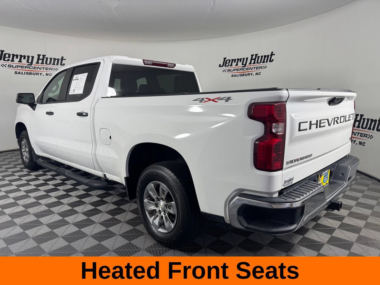Used 2023 Chevrolet Silverado 1500 LT w/ Protection Package AWD/4WD image 10