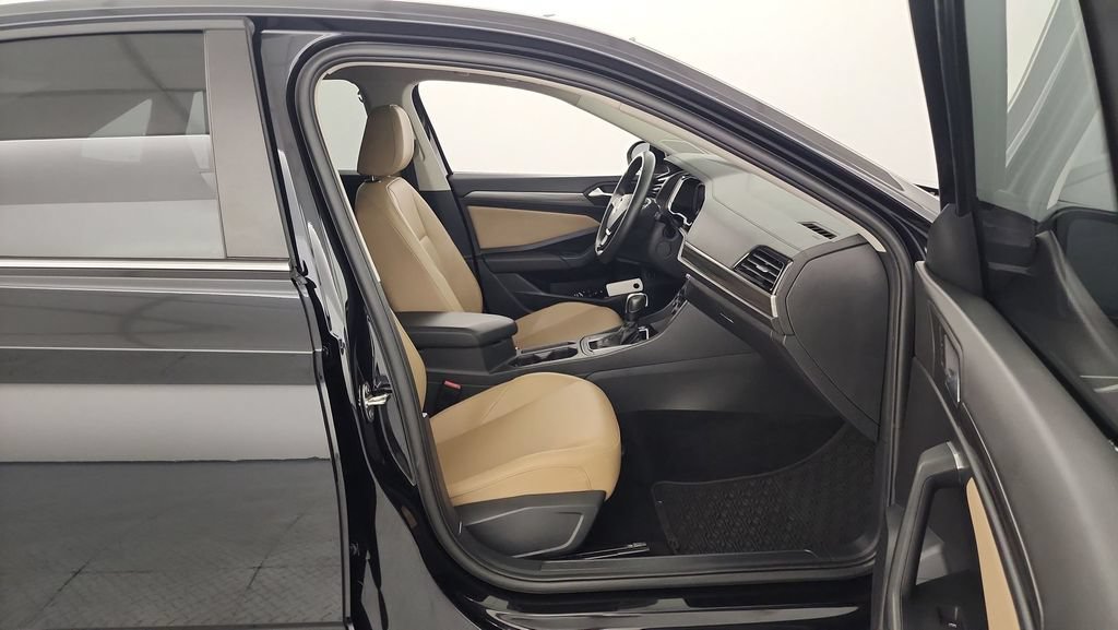 Used 2020 Volkswagen Jetta SEL FWD image 29