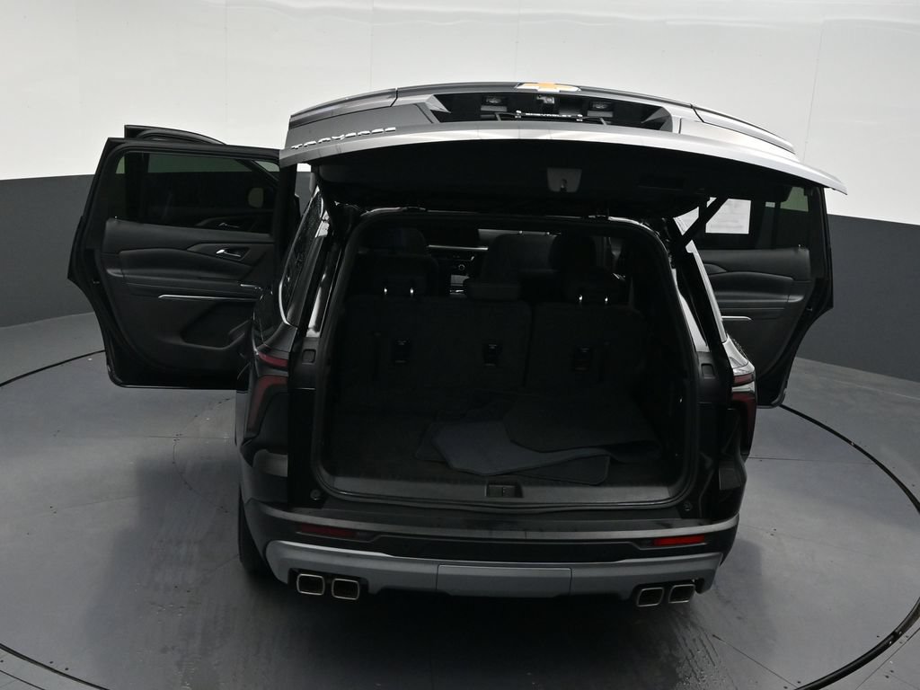 Used 2026 Chevrolet Traverse LT FWD image 38