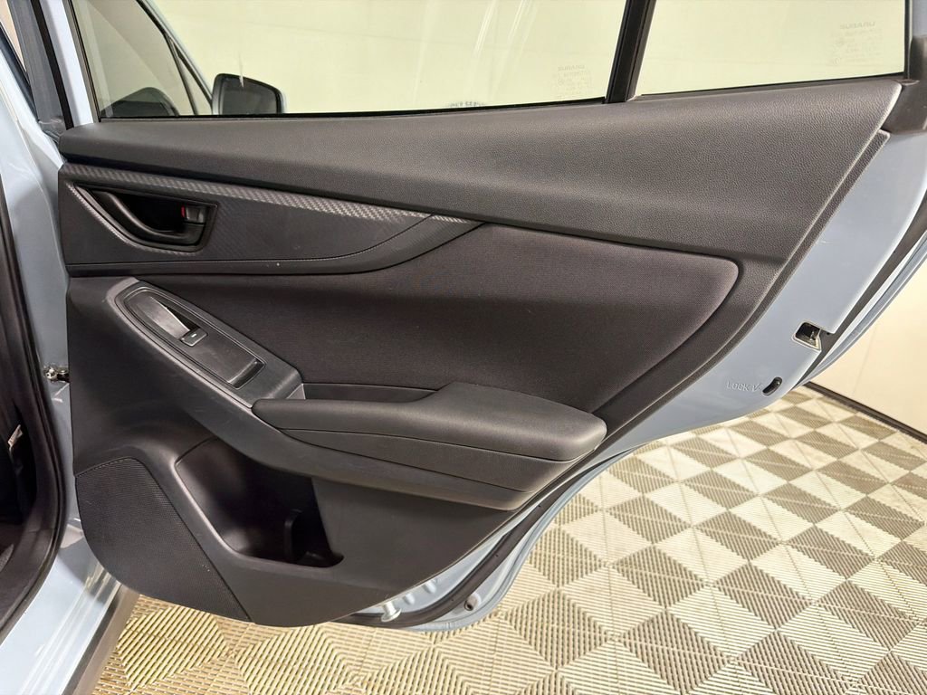 Used 2020 Subaru Crosstrek 2.0i Premium w/ Moonroof Package 2 AWD/4WD image 17