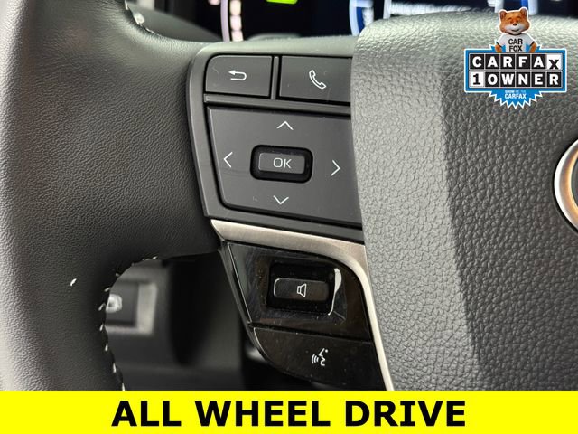 Used 2025 Toyota Camry SE w/ Convenience Package image 13