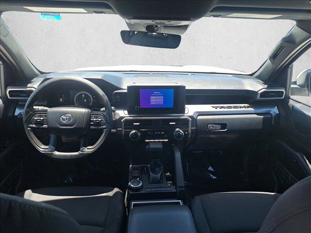 Certified 2025 Toyota Tacoma SR5 AWD/4WD image 15