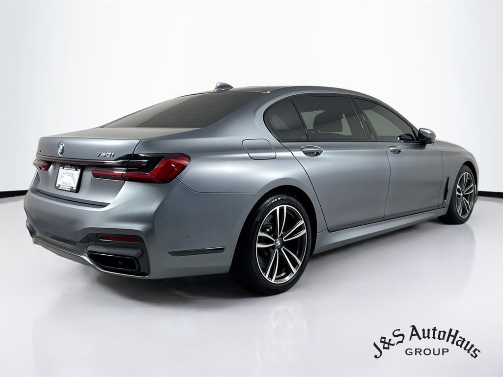 Used 2022 BMW 750i xDrive w/ Executive Package AWD/4WD image 7