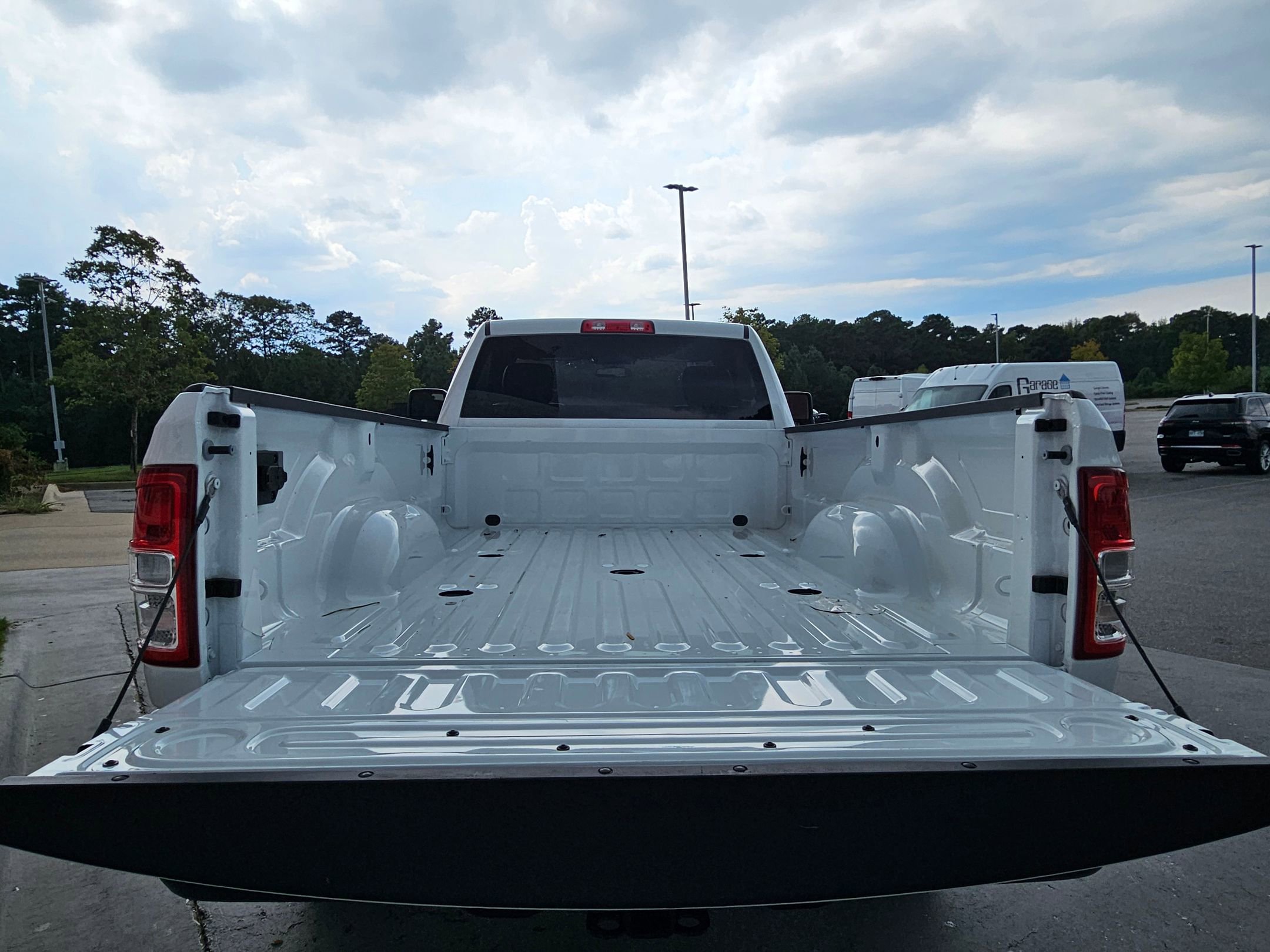 Used 2024 RAM 2500 Tradesman image 23