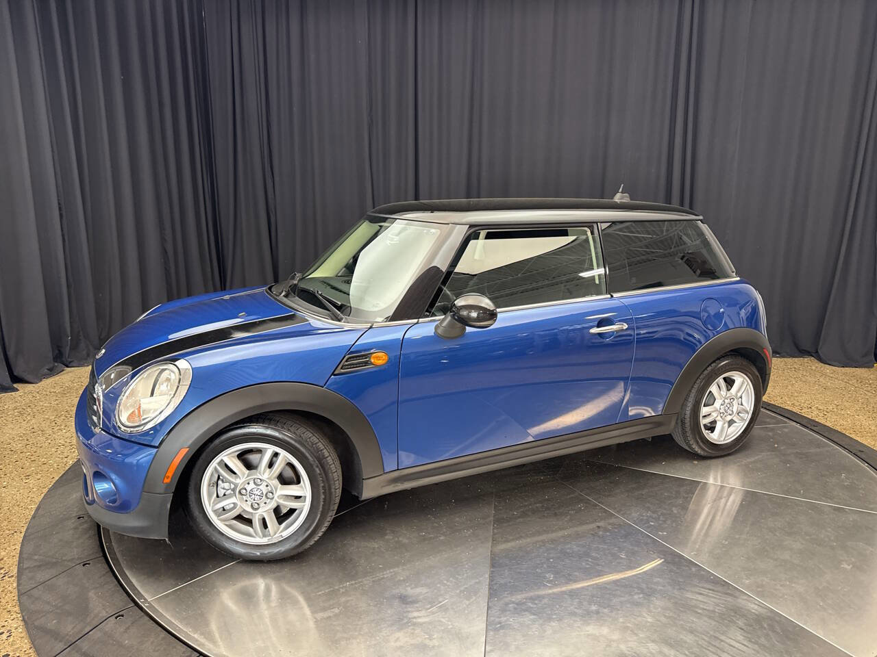 Used 2012 MINI Cooper Hardtop image 4