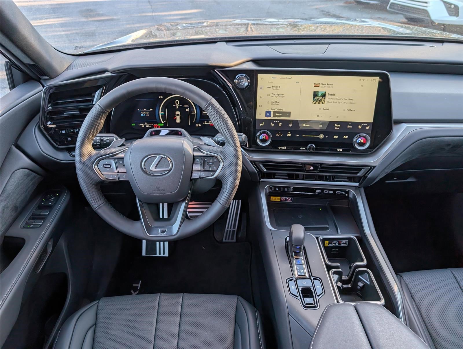 New 2026 Lexus TX 500h AWD image 18