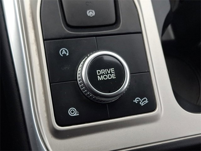 Used 2021 Ford Explorer XLT w/ Equipment Group 202A image 24