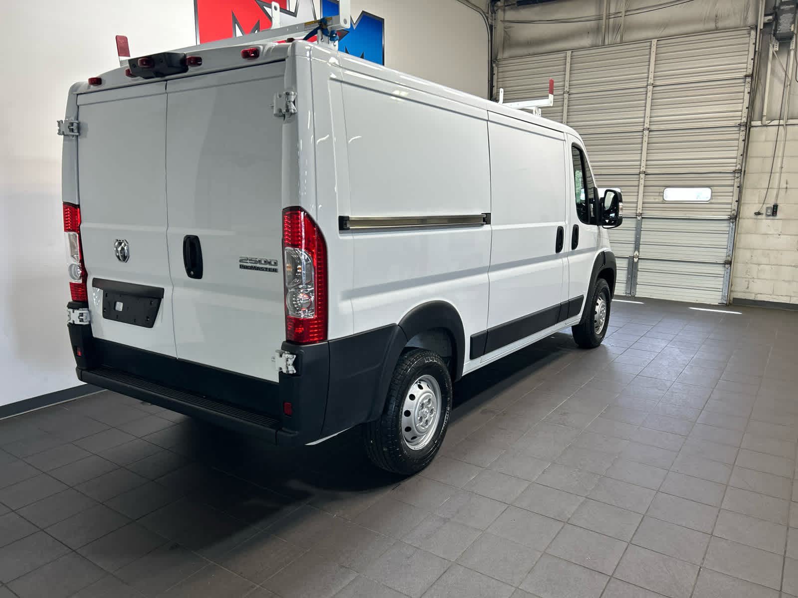 Used 2023 RAM ProMaster 2500 FWD image 3
